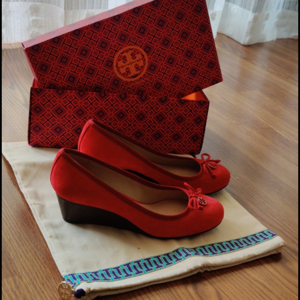 Tory Burch wedges